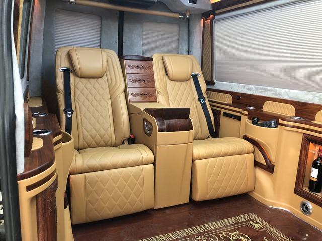 ��������˹���غ�����7�����:3500Ԫ/��